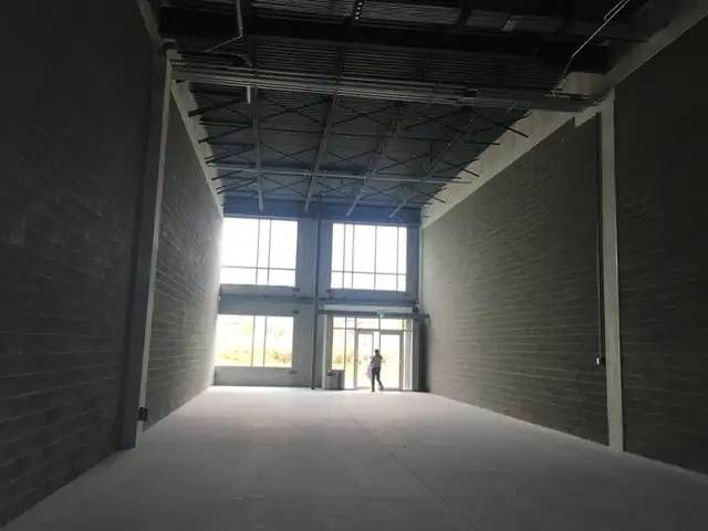 3,000 sqft private industrial warehouse for rent in Markham img3